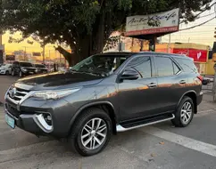 TOYOTA HILUX SW4 2.8 SRX 4X4 16V TURBO INTERCOOLER DIESEL 4P AUTOMÁTICO TOYOTA HILUX SW4 2.8 SRX 4X4 16V TURBO INTERCOOLER DIESEL 4P AUTOMÁTICO