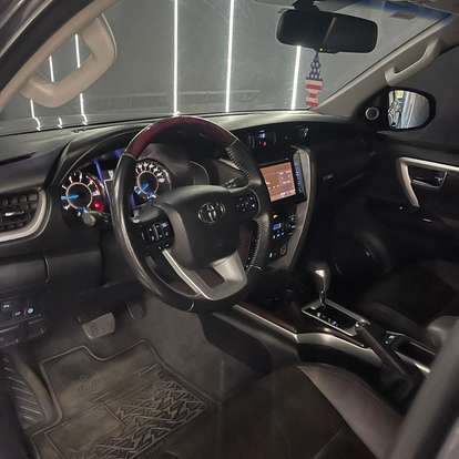 TOYOTA-HILUX SW4-2016