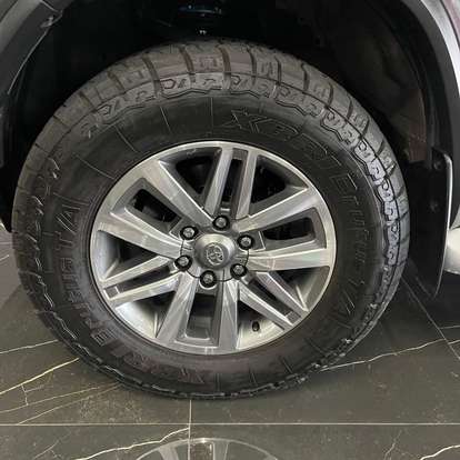 TOYOTA-HILUX SW4-2016