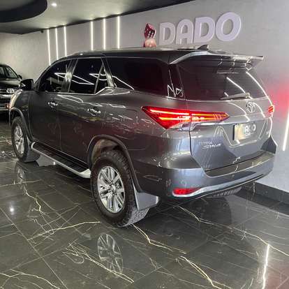 TOYOTA-HILUX SW4-2016