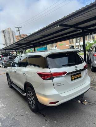 TOYOTA-HILUX SW4-2016