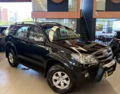 TOYOTA HILUX SW4 3.0 SRV 4X4 16V TURBO INTERCOOLER DIESEL 4P AUTOMÁTICO TOYOTA HILUX SW4 3.0 SRV 4X4 16V TURBO INTERCOOLER DIESEL 4P AUTOMÁTICO