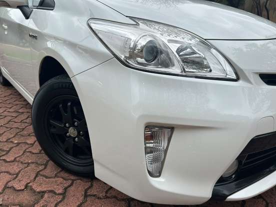 TOYOTA-PRIUS-1.8 16V HÍBRIDO 4P AUTOMÁTICO TOYOTA-PRIUS-2015