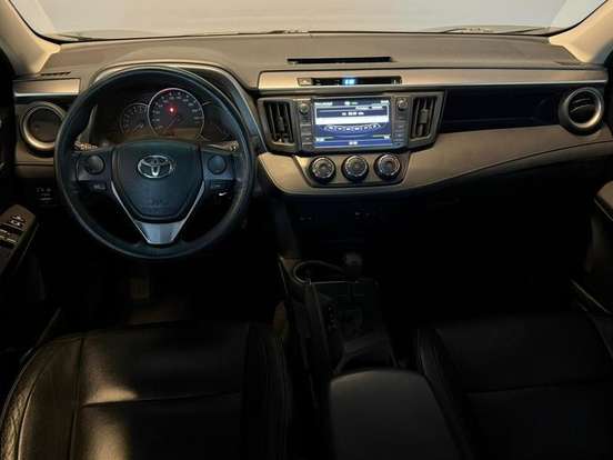 TOYOTA-RAV4-2018