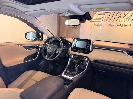 TOYOTA-RAV4-2019