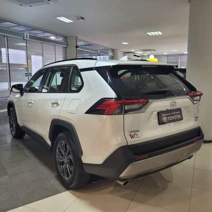 TOYOTA-RAV4-2025