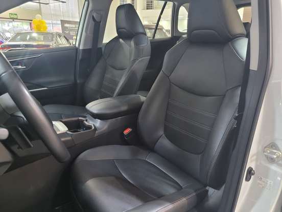 TOYOTA-RAV4-2025