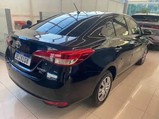 TOYOTA-YARIS-1.5 16V FLEX SEDAN XL PLUS CONNECT MULTIDRIVE TOYOTA-YARIS-2019