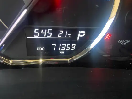 TOYOTA-YARIS-2019
