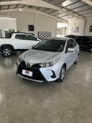 TOYOTA YARIS 1.5 16V FLEX SEDAN XS CONNECT MULTIDRIVE