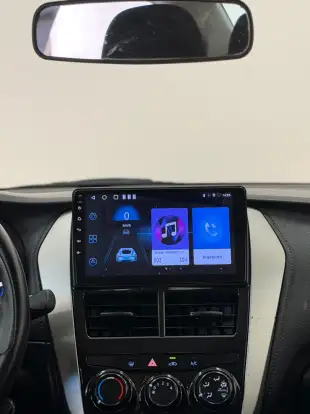 TOYOTA-YARIS-2021