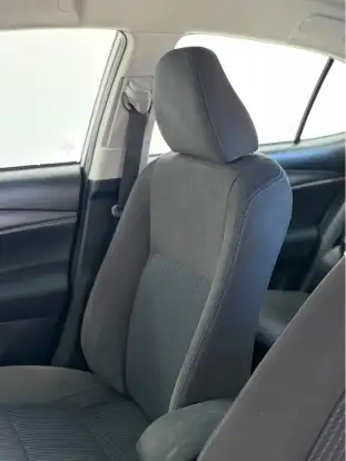 TOYOTA-YARIS-2021