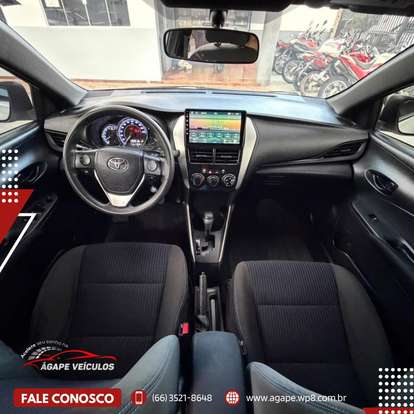 TOYOTA-YARIS-2019