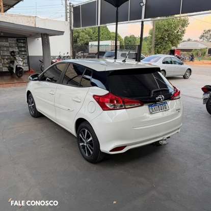 TOYOTA-YARIS-2019
