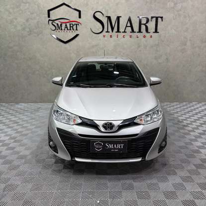 TOYOTA-YARIS-2019