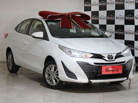 TOYOTA-YARIS-2020