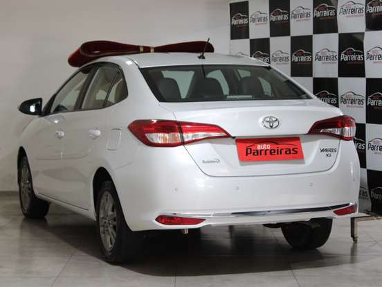 TOYOTA-YARIS-2020