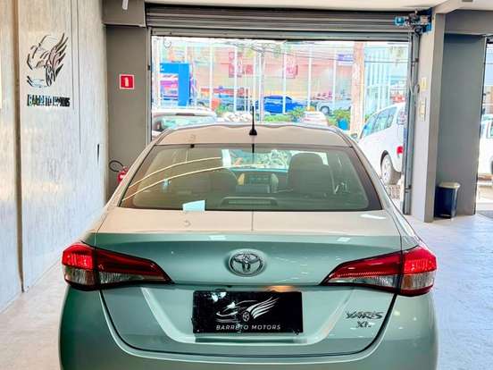 TOYOTA-YARIS-2020