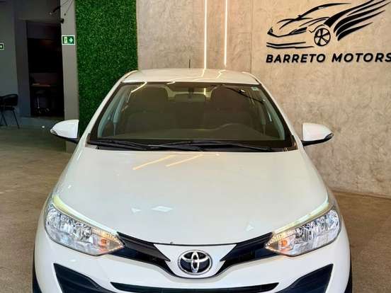 TOYOTA-YARIS-2020
