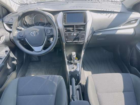 TOYOTA-YARIS-2018