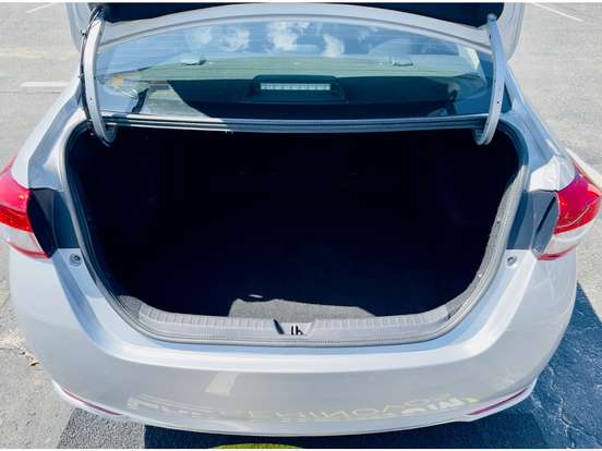 TOYOTA-YARIS-2018