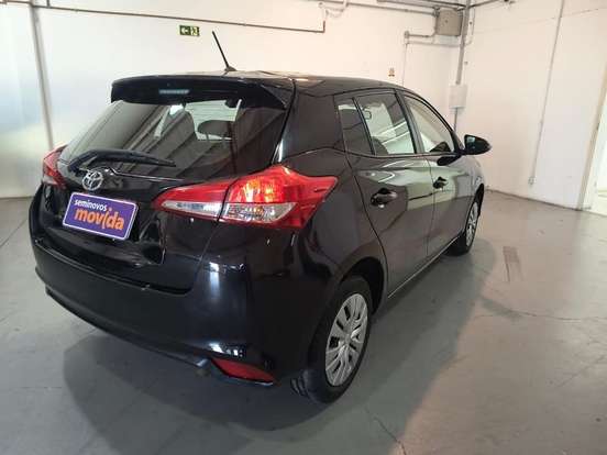 TOYOTA-YARIS-2024
