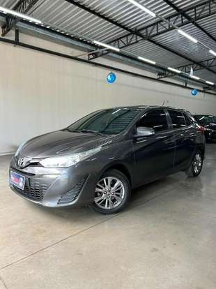 TOYOTA-YARIS-2021