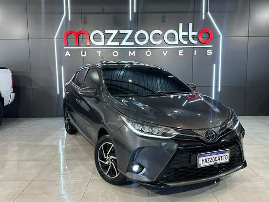 TOYOTA-YARIS-2024