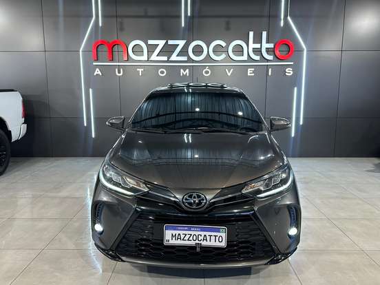 TOYOTA-YARIS-2024