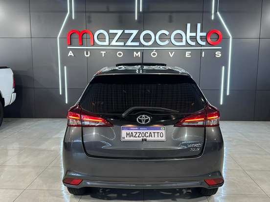 TOYOTA-YARIS-2024