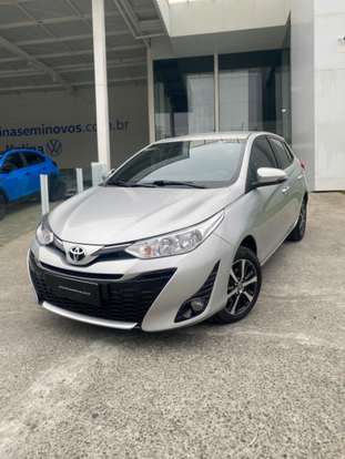 TOYOTA-YARIS-2020