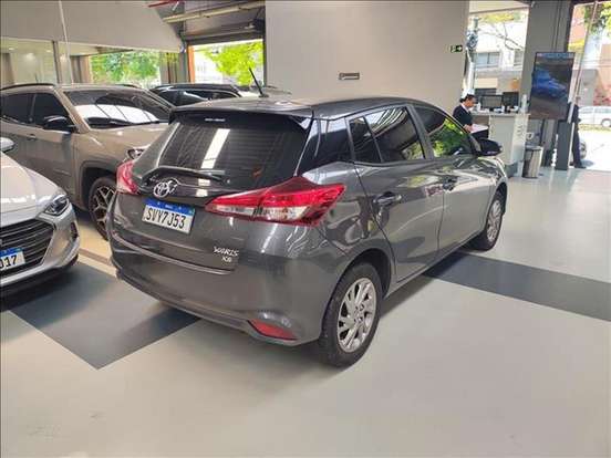TOYOTA-YARIS-2024