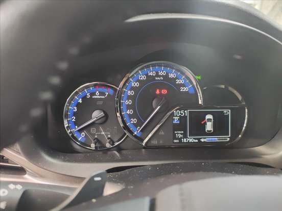 TOYOTA-YARIS-2024