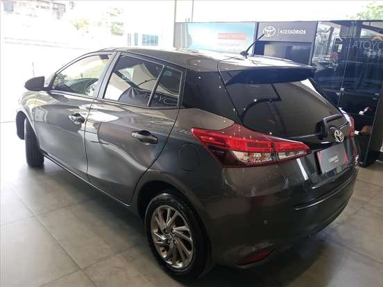 TOYOTA-YARIS-1.5 16V FLEX XS MULTIDRIVE TOYOTA-YARIS-2023