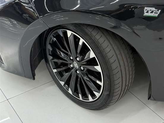 TOYOTA-COROLLA-1.8 GLI 16V FLEX 4P AUTOMÁTICO TOYOTA-COROLLA-2015