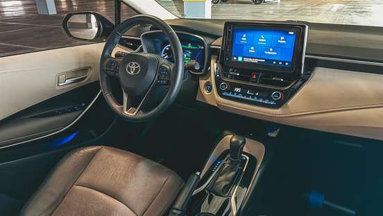 TOYOTA-COROLLA-2023