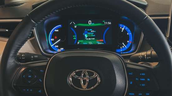 TOYOTA-COROLLA-2023