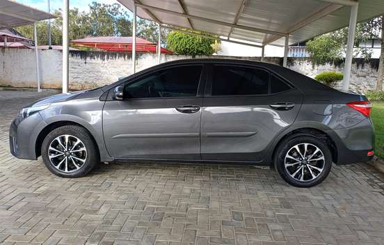 TOYOTA-COROLLA-2015