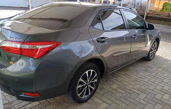 TOYOTA-COROLLA-2015