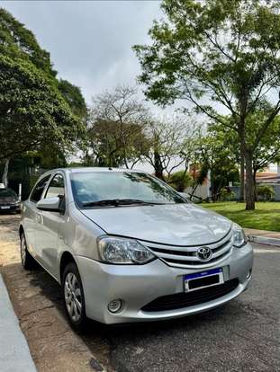 TOYOTA-ETIOS-1.3 X 16V FLEX 4P MANUAL TOYOTA-ETIOS-2016