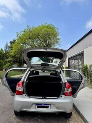 TOYOTA-ETIOS-1.3 X 16V FLEX 4P MANUAL TOYOTA-ETIOS-2016