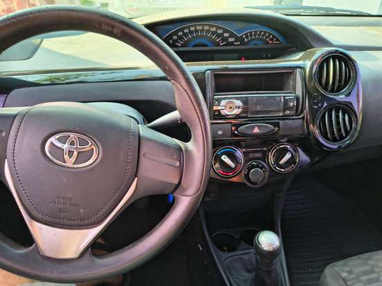 TOYOTA-ETIOS-1.3 X 16V FLEX 4P MANUAL TOYOTA-ETIOS-2015