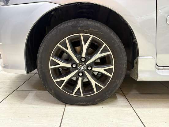TOYOTA-ETIOS-2018