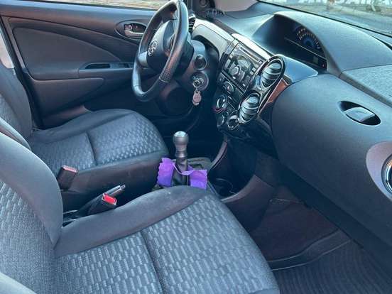 TOYOTA-ETIOS-1.5 XLS 16V FLEX 4P MANUAL TOYOTA-ETIOS-2014