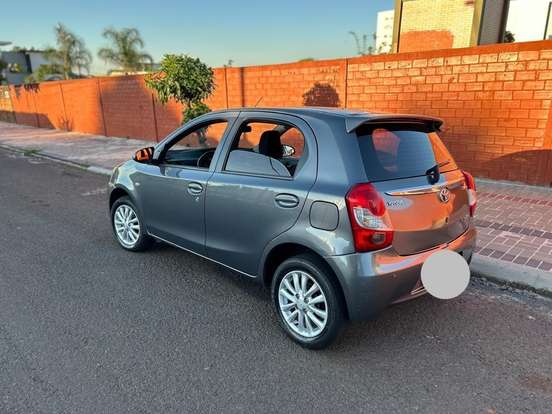 TOYOTA-ETIOS-1.5 XLS 16V FLEX 4P MANUAL TOYOTA-ETIOS-2014