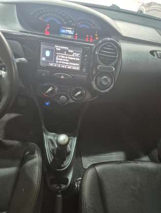 TOYOTA-ETIOS-2015