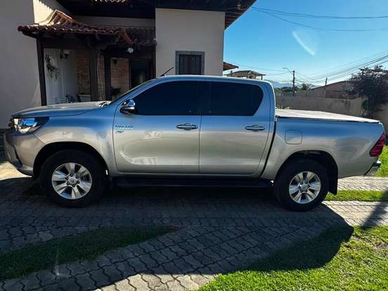 TOYOTA-HILUX-2.7 SRV 4X2 CD 16V FLEX 4P AUTOMÁTICO TOYOTA-HILUX-2016