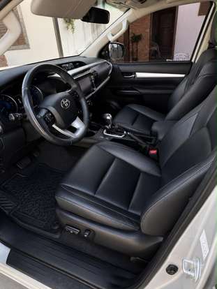 TOYOTA-HILUX-2016