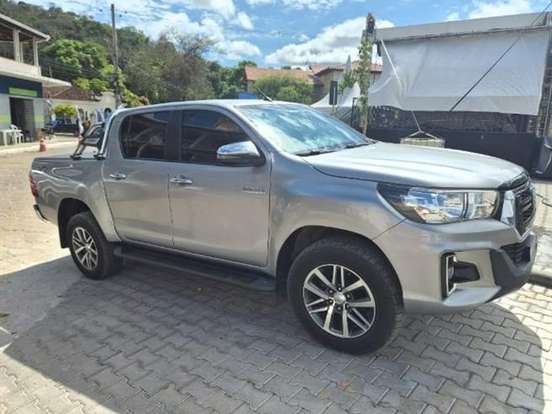 TOYOTA-HILUX-2.7 SRV 4X4 CD 16V FLEX 4P AUTOMÁTICO TOYOTA-HILUX-2019