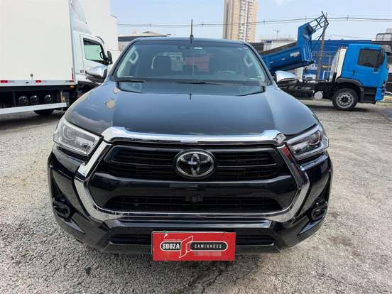 TOYOTA-HILUX-2.8 D-4D TURBO DIESEL CD SRX 4X4 AUTOMÁTICO TOYOTA-HILUX-2021